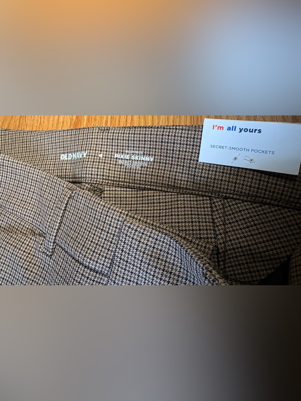 Old Navy Women's Brown Plaid Slim Pants - Picture 2 of 8